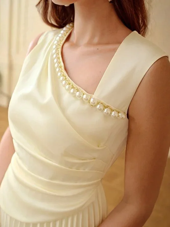 Apricot Elegant Women's Waist Cinching Ruched Pearl Chain Decor Maxi Dress - Picture 6 of 6